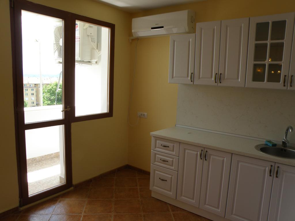 וליקו טורנובו Apartments Kaloyan מראה חיצוני תמונה
